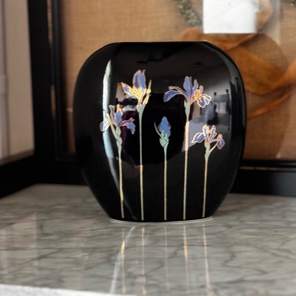 Otagiri Black Vase with Blue Floral Design - Picture 3 of 8